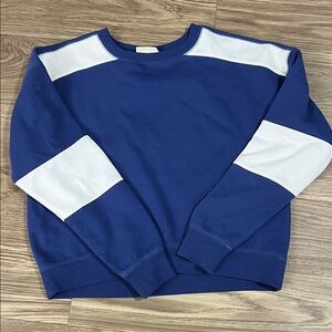 Universal Thread Women’s Crew Neck Blue and White Sweatshirt